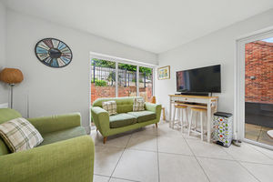 Pomegranate Road Newbold